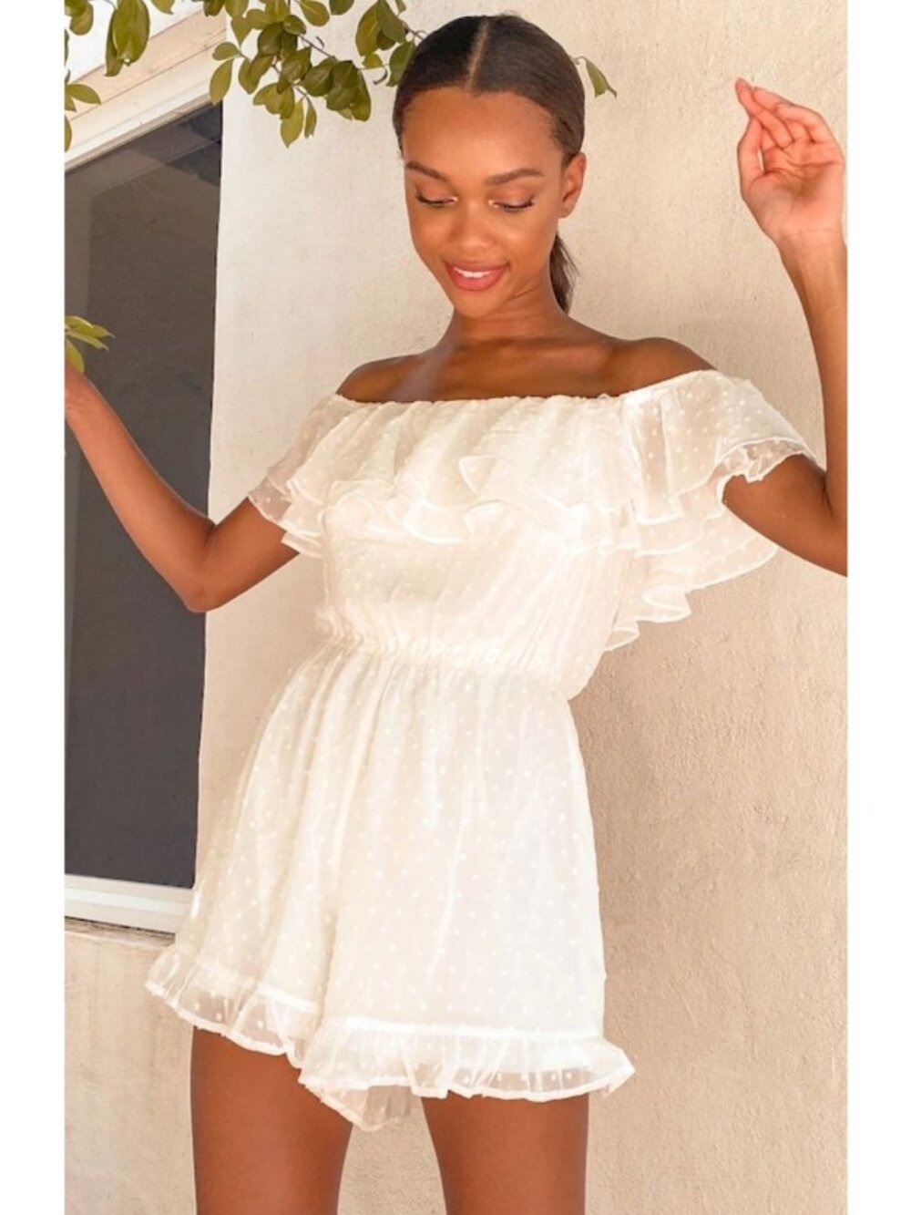 Lulus Frilled to Bits White Off-the-Shoulder Romper Women's Size Medium NWT!